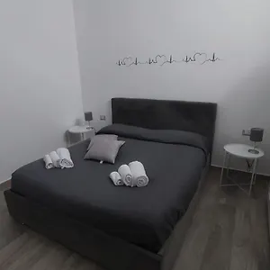 https://maison-garibaldi.taorminaitalyhotels.com