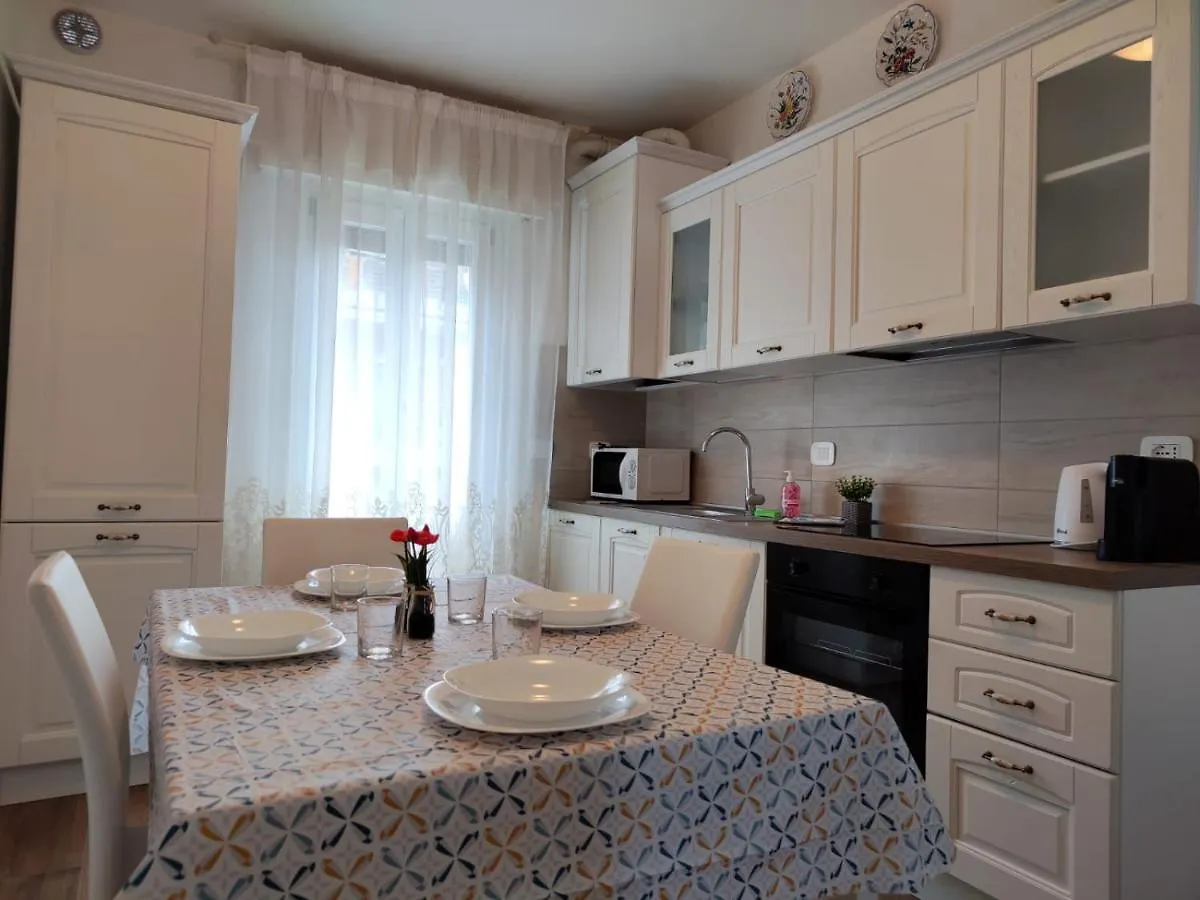 Sweet Apartment - Centre Peschiera del Garda